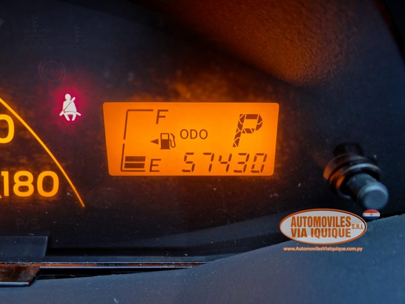 
								TOYOTA NEW VITZ AÑO 2007 full									