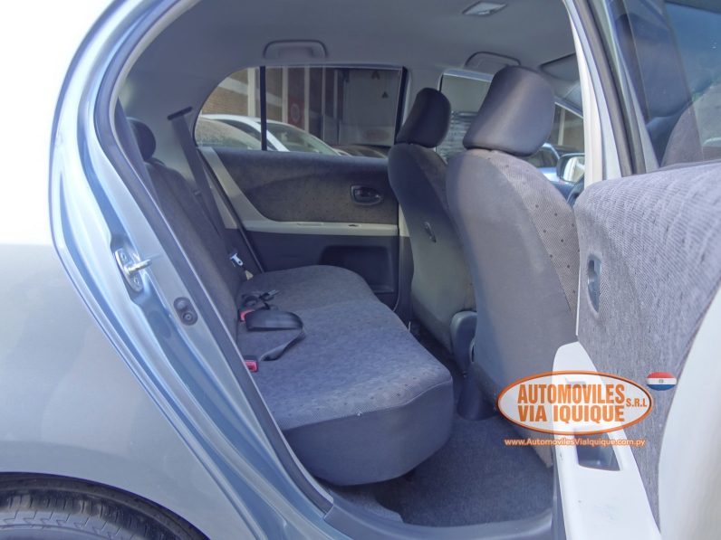 
								TOYOTA NEW VITZ AÑO 2007 full									