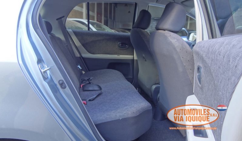 
								TOYOTA NEW VITZ AÑO 2007 full									