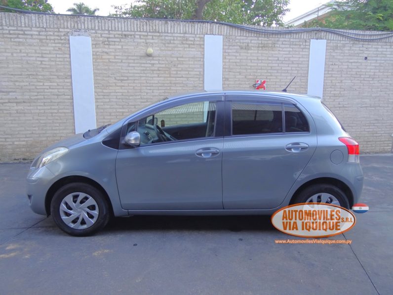 
								TOYOTA NEW VITZ AÑO 2007 full									