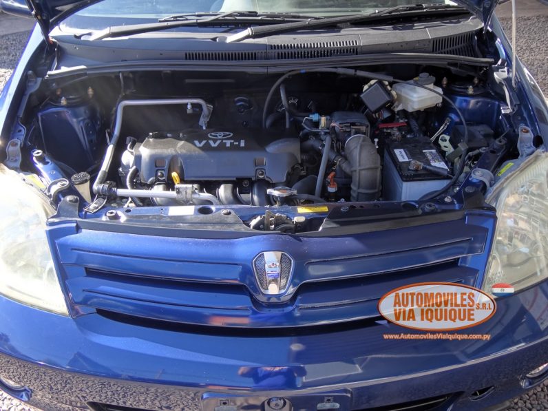 
								TOYOTA IST AÑO 2004 full									