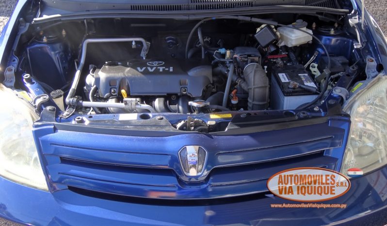 
								TOYOTA IST AÑO 2004 full									