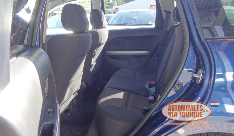 
								TOYOTA IST AÑO 2004 full									