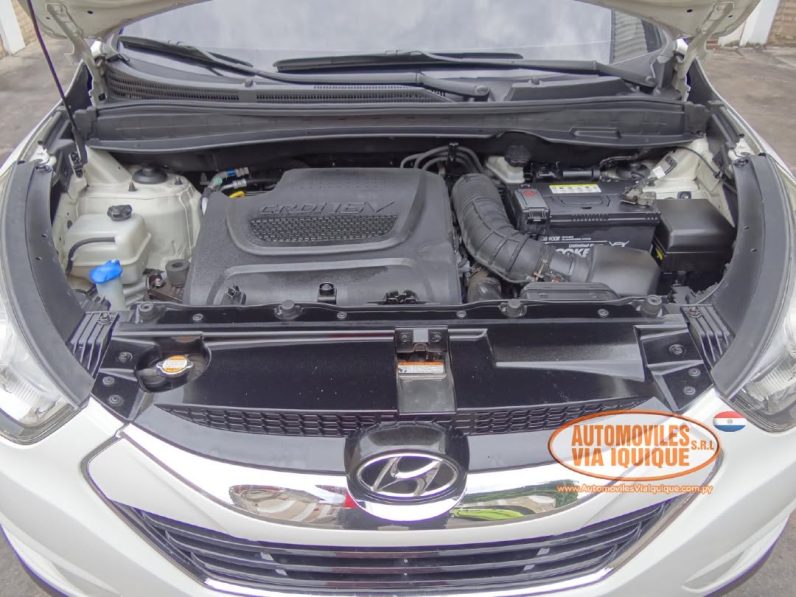 
								Hyundai Tucson full									