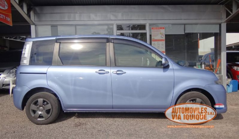 
								Toyota Sienta full									