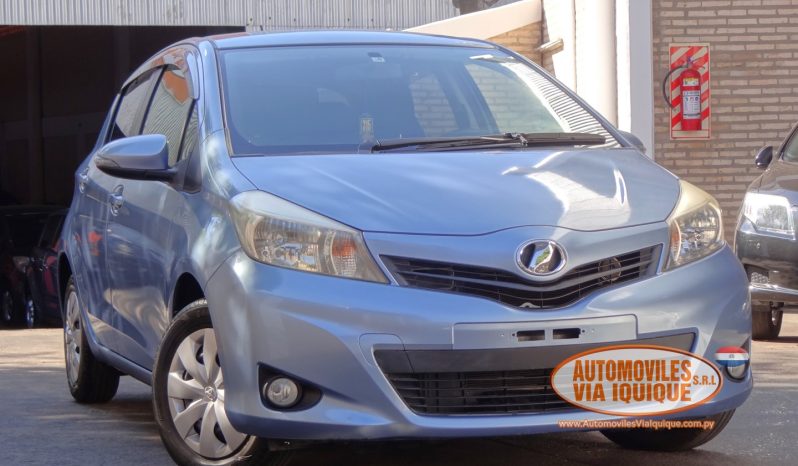 
								TOYOTA VITZ AÑO 2013 full									