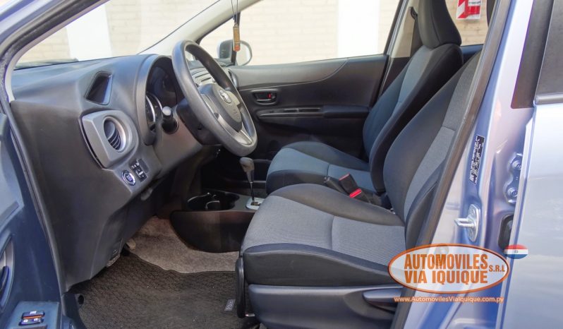 
								TOYOTA VITZ AÑO 2013 full									