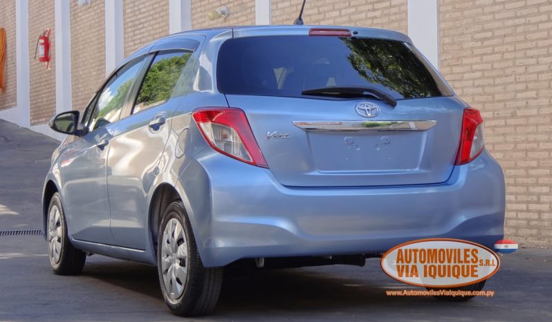 
								TOYOTA VITZ AÑO 2013 full									