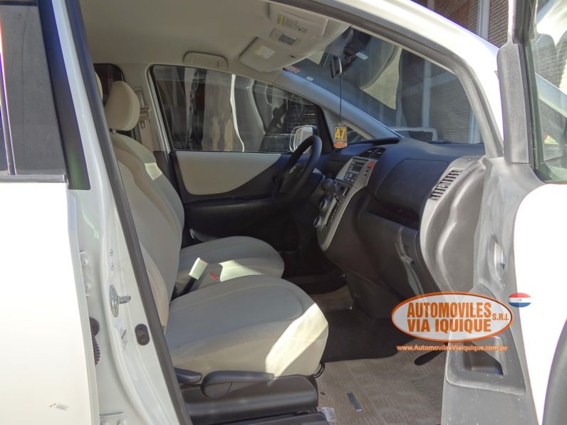 
								TOYOTA RACTIS AÑO 2009 full									