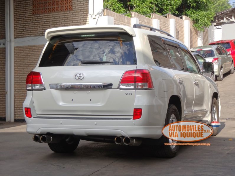 
								TOYOTA LAND CRUISER V8 AÑO 2008 full									
