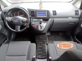 TOYOTA WISH 2004