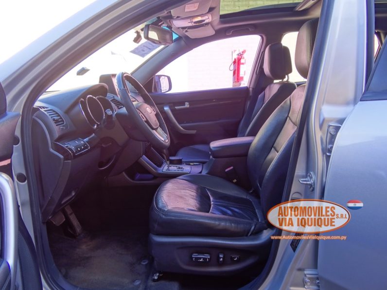 
								KIA SORENTO AÑO 2010 full									