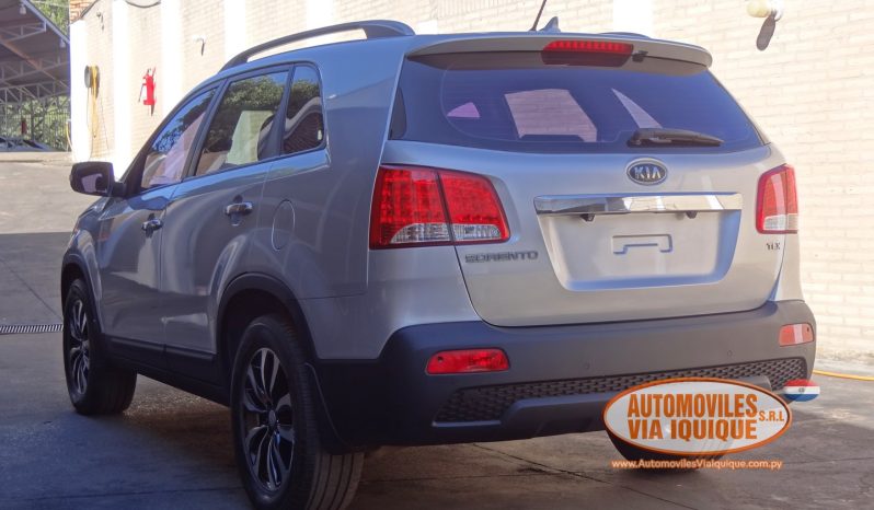 
								KIA SORENTO AÑO 2010 full									