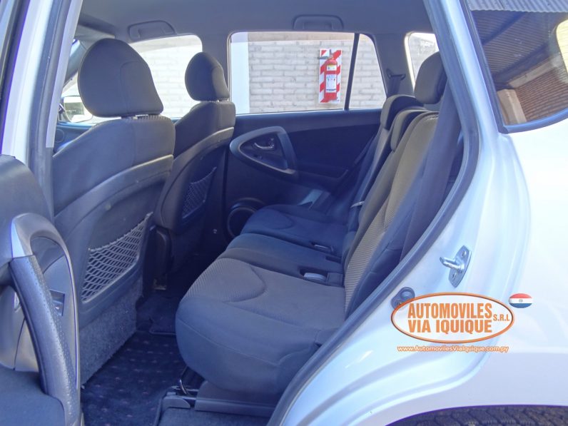 
								TOYOTA RAV4 AÑO 2006 full									
