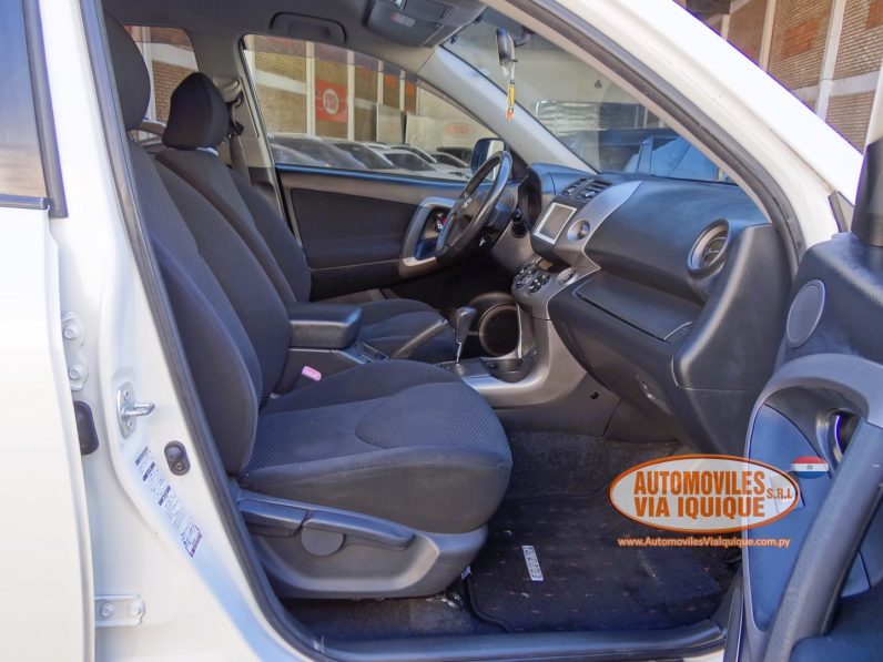 
								TOYOTA RAV4 AÑO 2006 full									