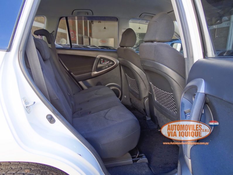 
								TOYOTA RAV4 AÑO 2006 full									