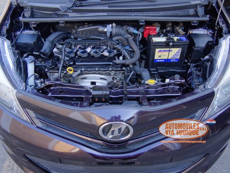 
								TOYOTA VITZ AÑO 2014 full									