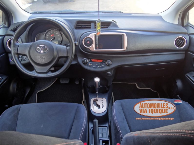 
								TOYOTA VITZ AÑO 2014 full									