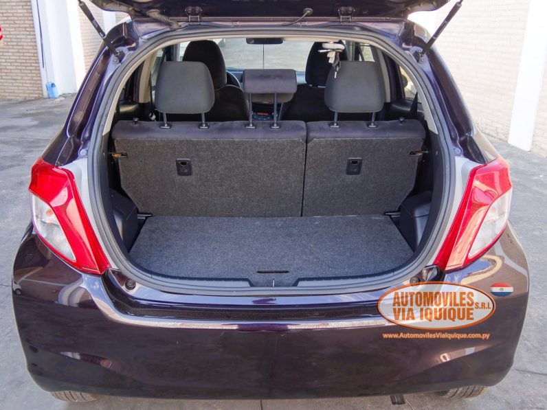 
								TOYOTA VITZ AÑO 2014 full									
