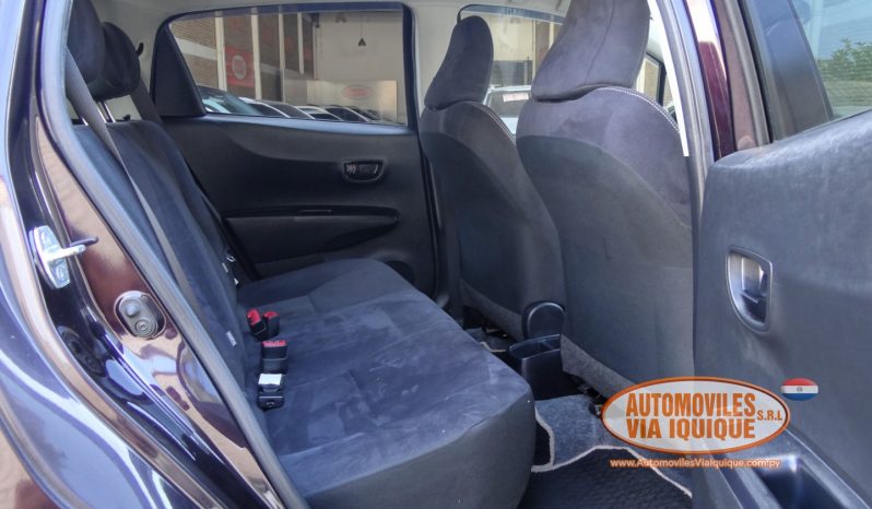
								TOYOTA VITZ AÑO 2014 full									