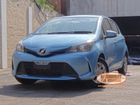 TOYOTA VITZ AÑO 2015