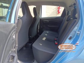 TOYOTA VITZ AÑO 2015