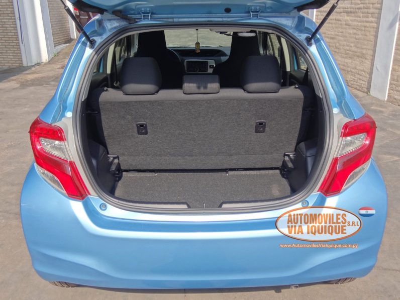 
								TOYOTA VITZ AÑO 2015 full									