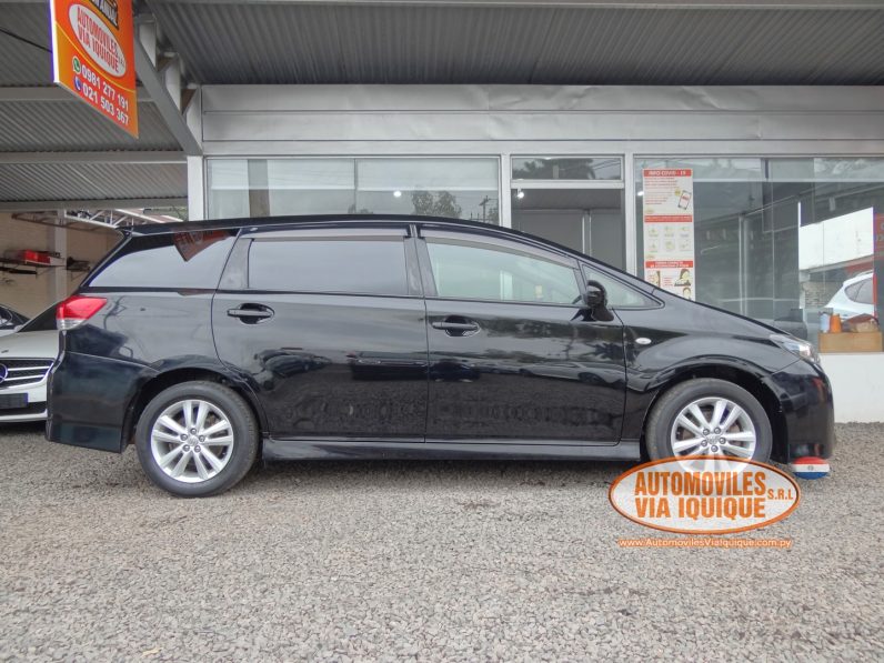 
								TOYOTA NEW WISH AÑO 2009 full									