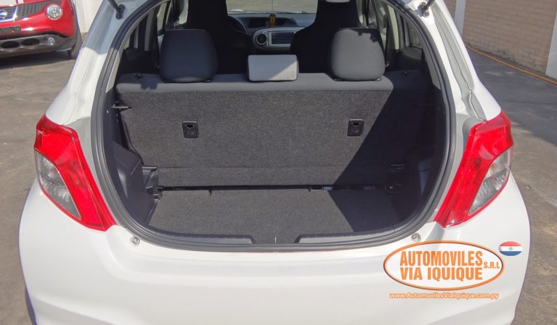 
								TOYOTA NEW VITZ AÑO 2013 full									