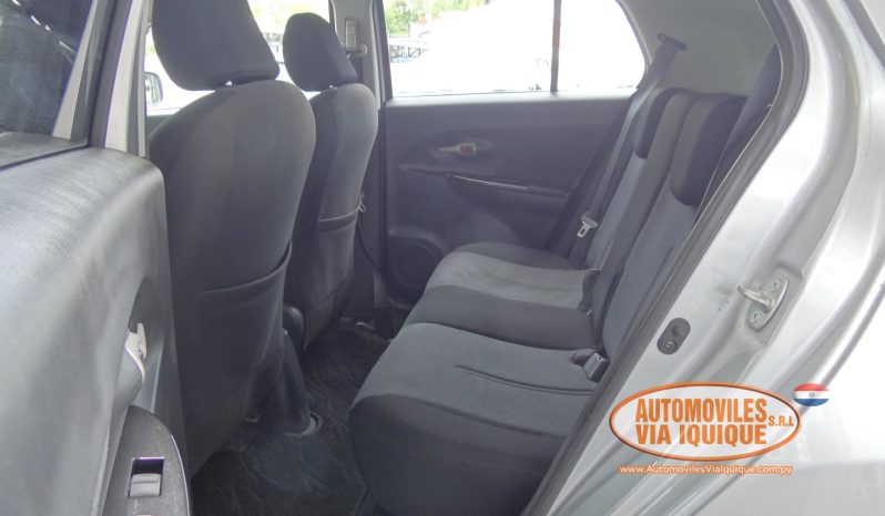 
								TOYOTA IST AÑO 2007 full									
