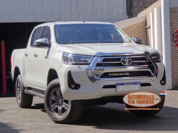 TOYOTA HILUX SRV AÑO 2022