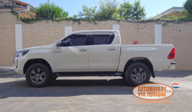 
								TOYOTA HILUX SRV AÑO 2022 full									