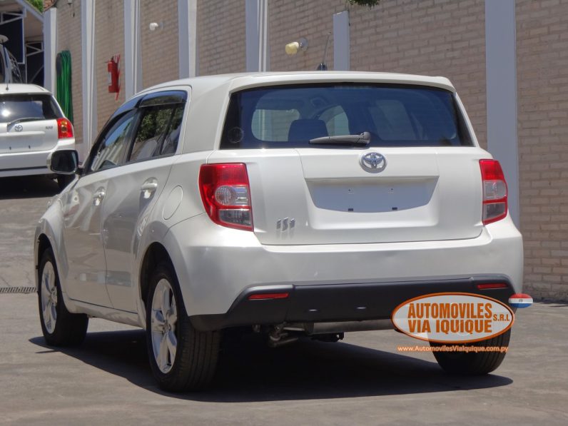 
								TOYOTA IST AÑO 2007 full									