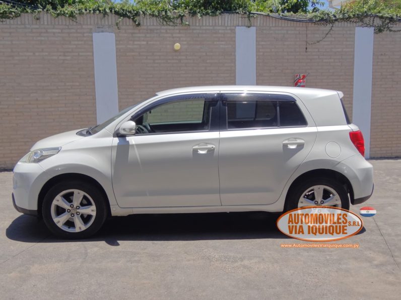 
								TOYOTA IST AÑO 2007 full									