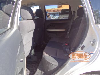 TOYOTA IST AÑO 2004