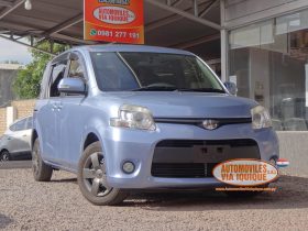 TOYOTA SIENTA AÑO 2014