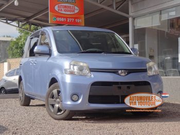 TOYOTA SIENTA AÑO 2014