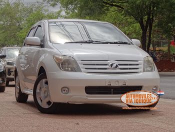 TOYOTA IST AÑO 2006