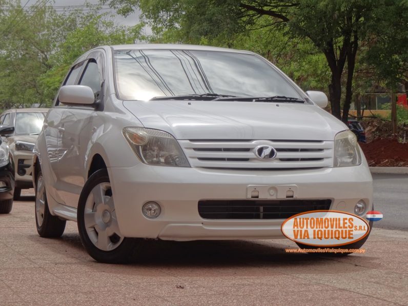 
								TOYOTA IST AÑO 2006 full									