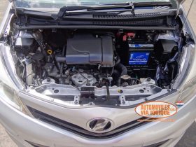 TOYOTA VITZ AÑO 2013