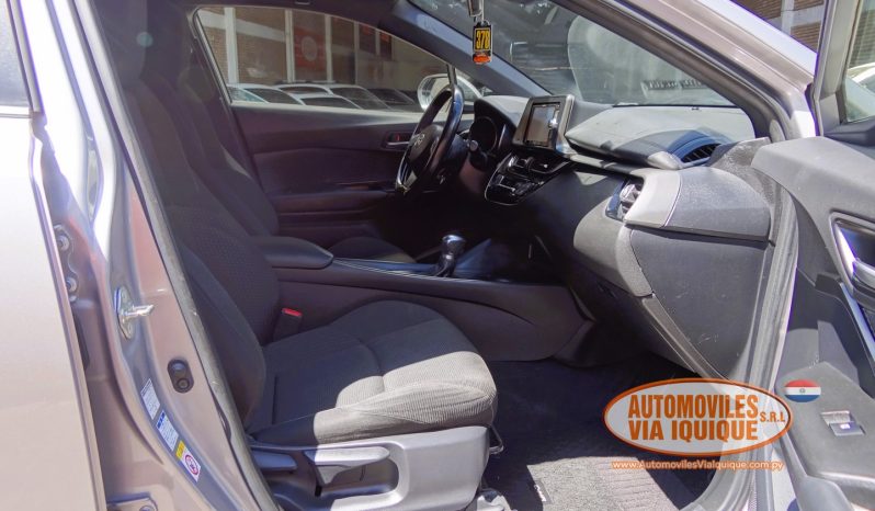 
								TOYOTA C-HR AÑO 2018 full									