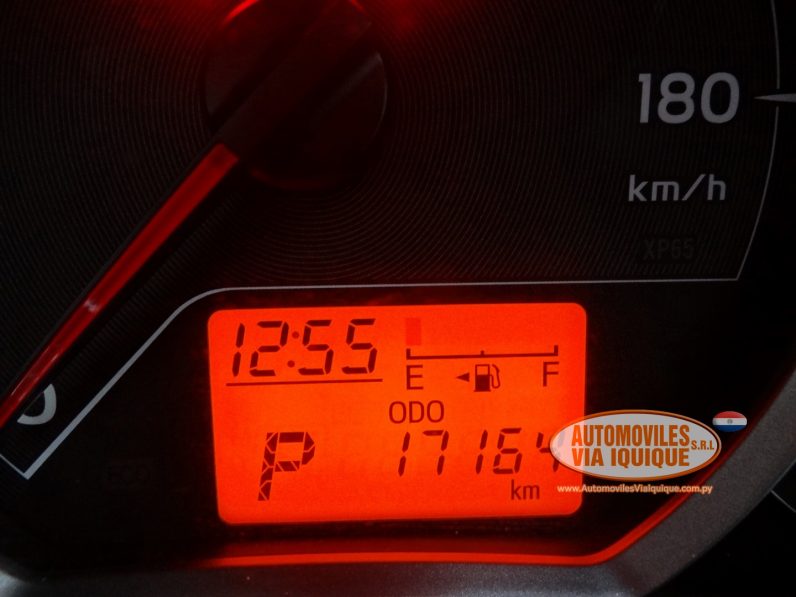 
								TOYOTA VITZ 2013 full									