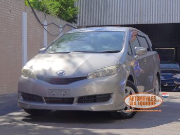 TOYOTA WISH AÑO 2011