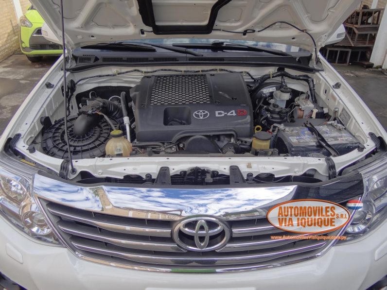 
								TOYOTA FORTUNER AÑO 2014 full									