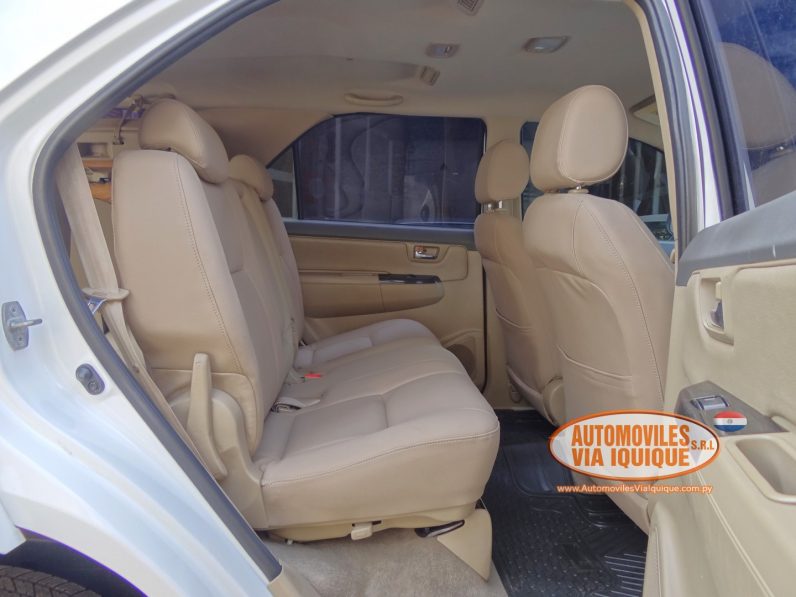 
								TOYOTA FORTUNER AÑO 2014 full									