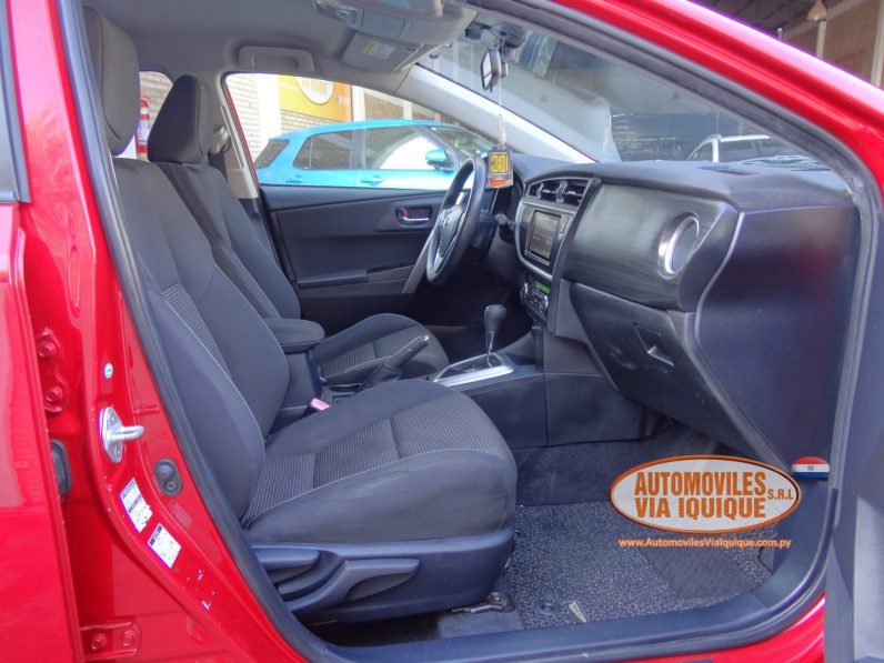 
								TOYOTA AURIS AÑO 2012 full									