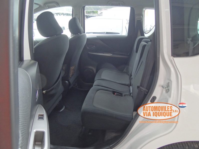 
								TOYOTA RACTIS AÑO 2005 full									