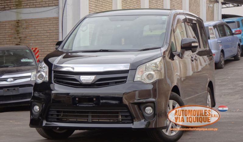 
								TOYOTA NOAH AÑO 2010 full									