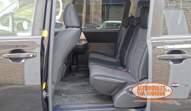 
								TOYOTA NOAH AÑO 2010 full									