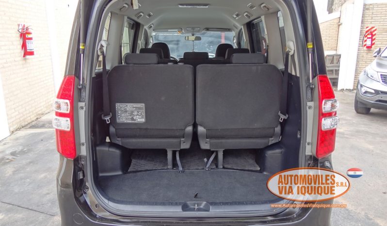 
								TOYOTA NOAH AÑO 2010 full									